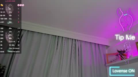 Snapshot of valerywalker7 chatting on 06.15.26 Valery Walker online show from 06.15.26