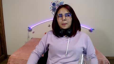 Angelyxs online show from 11.02.25