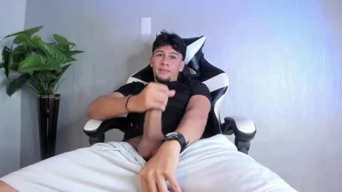 Valentino online show from 03.31.26