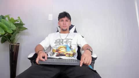 Valentino online show from 04.01.26