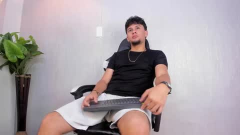 Valentino online show from 04.02.26