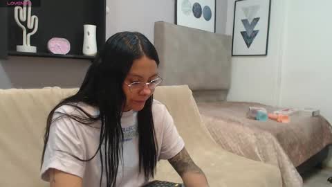 valevicious online show from 02.19.25