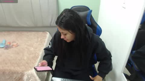 valevicious online show from 03.17.26