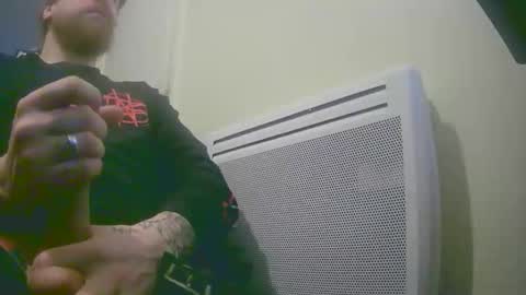 Snapshot of valikpantysniffer chatting on 02.23.26 valikpantysniffer online show from 02.23.26