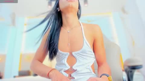  VALIRYA  online show from 01.15.26