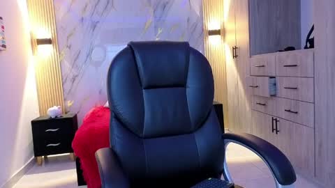 Snapshot of valkiria_eup chatting on 04.10.26 valkiria_eup online show from 04.10.26