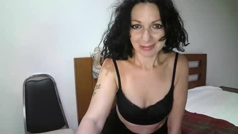 Snapshot of valleriwind chatting on 01.17.26 ValleriWind online show from 01.17.26