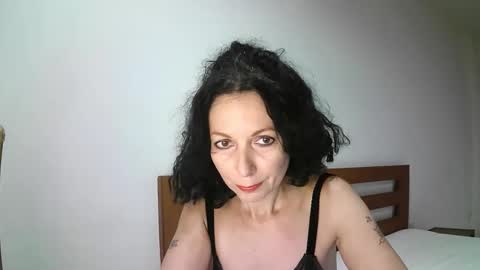 Snapshot of valleriwind chatting on 02.07.26 ValleriWind online show from 02.07.26