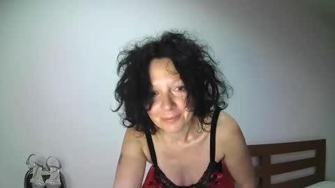 Snapshot of valleriwind chatting on 02.16.26 ValleriWind online show from 02.16.26