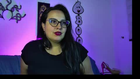 Vallery16 online show from 10.11.25