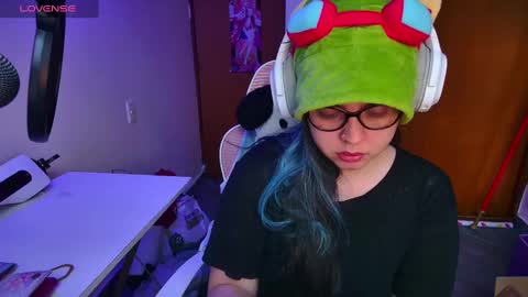 Im Violet online show from 03.09.25