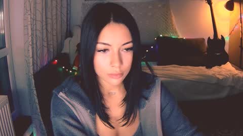 Little Devil online show from 12.12.24