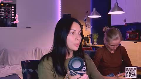 Little Devil online show from 09.10.25