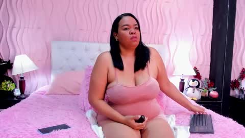 Snapshot of valrery_roussex chatting on 03.07.25 Valery online show from 03.07.25