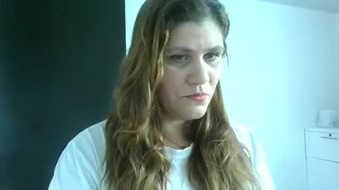 Snapshot of valu2208 chatting on 09.10.25 valu2208 online show from 09.10.25