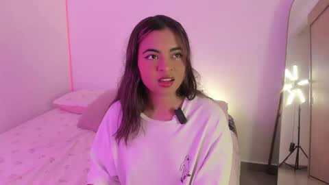 valy_shyness online show from 10.12.25