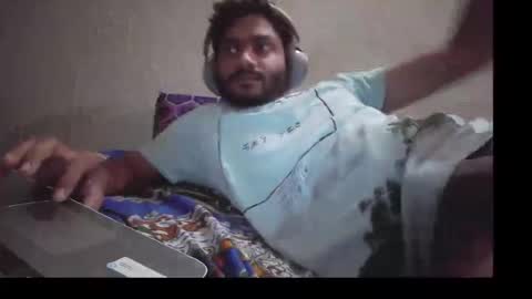 Snapshot of vampire_7 chatting on 10.29.25 Robin online show from 10.29.25