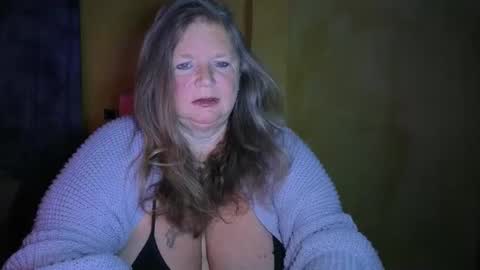 Snapshot of vampwoman chatting on 01.07.26 vampwoman online show from 01.07.26