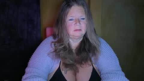 Snapshot of vampwoman chatting on 01.09.26 vampwoman online show from 01.09.26