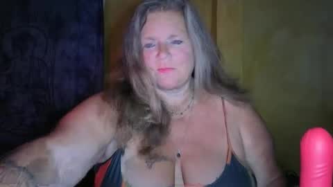 Snapshot of vampwoman chatting on 02.25.26 vampwoman online show from 02.25.26