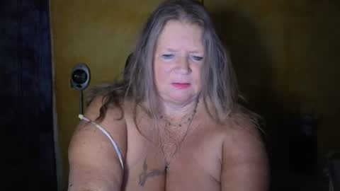 Snapshot of vampwoman chatting on 07.07.26 vampwoman online show from 07.07.26