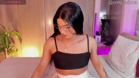 Cinnamon  online show from 12.20.25