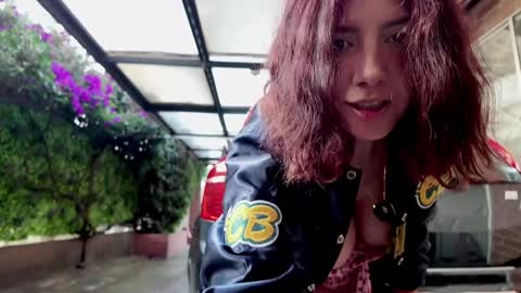 Snapshot of vanandjuani chatting on 02.26.26 vanessa online show from 02.26.26