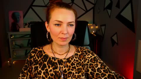Vanda online show from 12.08.24