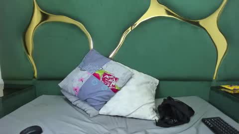 Vane online show from 12.05.25