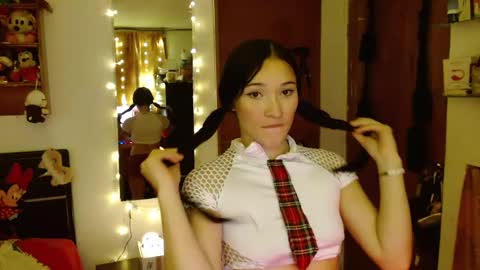 Snapshot of vanellope_vonrol chatting on 01.21.25 Vanessa online show from 01.21.25