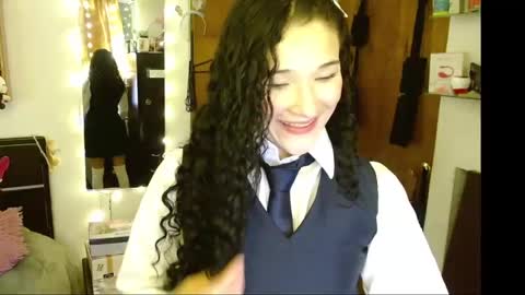 Snapshot of vanellope_vonrol chatting on 02.06.25 Vanessa online show from 02.06.25