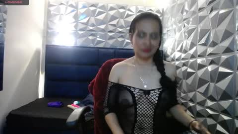Snapshot of vanessa_7_ chatting on 09.11.25 Vanessa online show from 09.11.25