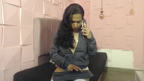 Snapshot of vanessa_7_ chatting on 11.27.25 Vanessa online show from 11.27.25