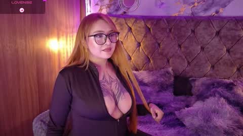 Snapshot of vanessa_blake chatting on 02.03.26 Vane online show from 02.03.26