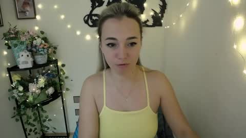 Snapshot of vanessa_joy_ chatting on 06.04.26 Vanessa online show from 06.04.26
