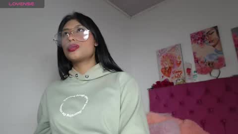 Vanessa  online show from 02.26.25