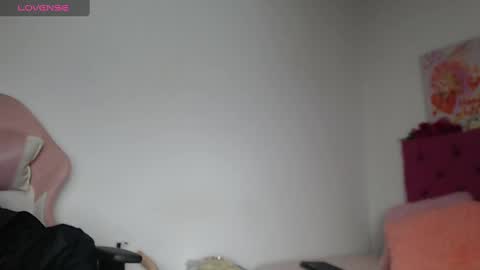 Vanessa  online show from 03.04.25