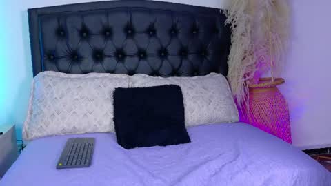 vanessa_mejiia online show from 06.22.26
