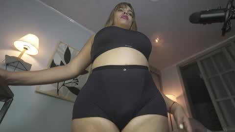 Snapshot of vanessa_novvoa chatting on 04.27.26 Vanessa Novvoa online show from 04.27.26
