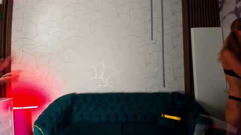 vanessa_posh online show from 10.09.25