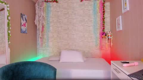 Vanessa online show from 04.13.26