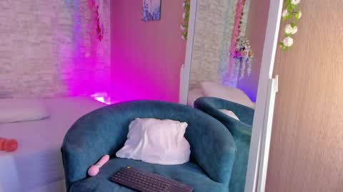 Vanessa online show from 05.27.26