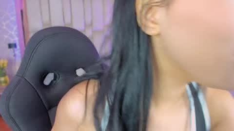 vanessaduval online show from 09.15.25