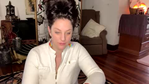 Snapshot of vanessarose24 chatting on 01.24.25 Vanessa Rose online show from 01.24.25