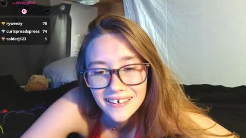 Snapshot of vanessarose4825 chatting on 10.07.25 Vanessa Rose online show from 10.07.25