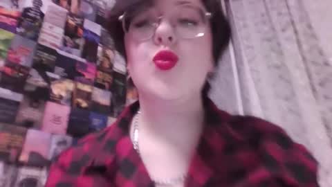 Snapshot of vanessashadow chatting on 09.26.25 vanessashadow online show from 09.26.25