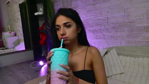 Vanessa online show from 05.23.26