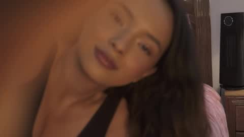 Snapshot of vanesse_ chatting on 09.10.25 Irina online show from 09.10.25