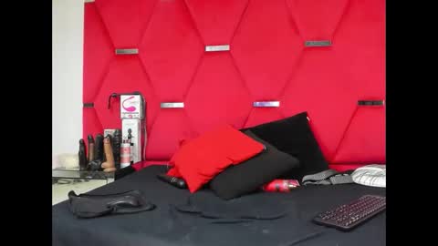 Vaneza online show from 10.23.25