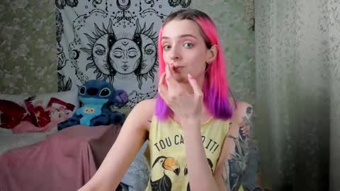 Snapshot of vanilla_arya chatting on 02.28.25 Adelina online show from 02.28.25